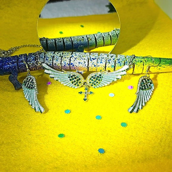 Necklace and Earrings - Picture 5 of 5